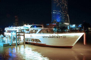 Grand Pearl Cruise in Bangkok [River City]