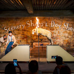 The Scenery Vintage Farm (เดอะ ซีเนอรรี่ วินเทจ ฟาร์ม) Jacuzzi villa หรือ Bath-tub gardener villa ฟรี บัตรกิจกรรม 2 ท่าน, สวนผึ้ง