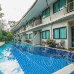 At Rice Resort (แอท ไรซ์ รีสอร์ท) : ห้อง Deluxe Pool View 2 ท่าน, นครนายก