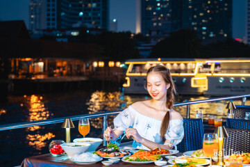 New Year Party COUNTDOWN 2026 : Unicorn Dinner Cruise [Terminal 21 Rama3 Pier]