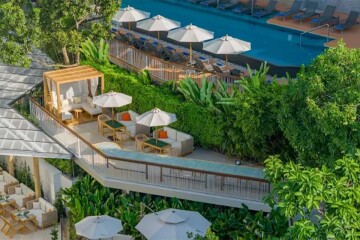 Andaman Beach Hotel Phuket Handwritten Collection (โรงแรม อันดามัน บีช ภูเก็ต แฮนด์ริทเทน คอลเลกชั่น) ห้อง Classic room with balcony 2 ท่าน ภูเก็ต