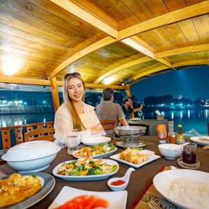 (Private) Rice Barge Lunch/Dinner Cruise Wheel On the Water