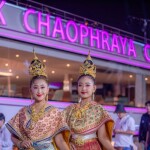Bangkok Chaophraya Cruise : บุฟเฟ่ต์ดินเนอร์บนเรือหรูล่องแม่น้ำเจ้าพระยา