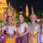 Bangkok Chaophraya Cruise : บุฟเฟ่ต์ดินเนอร์บนเรือหรูล่องแม่น้ำเจ้าพระยา