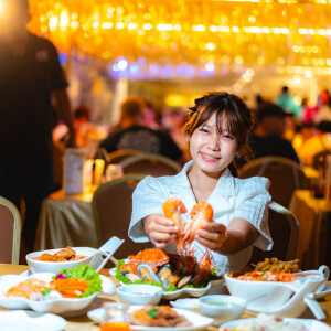 Valentine's : Chaophraya Cruise : บุฟเฟ่ต์ดินเนอร์บนเรือหรูล่องแม่น้ำเจ้าพระยา