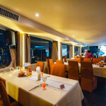 Chaophraya Cruise : บุฟเฟ่ต์ดินเนอร์บนเรือหรูล่องแม่น้ำเจ้าพระยา