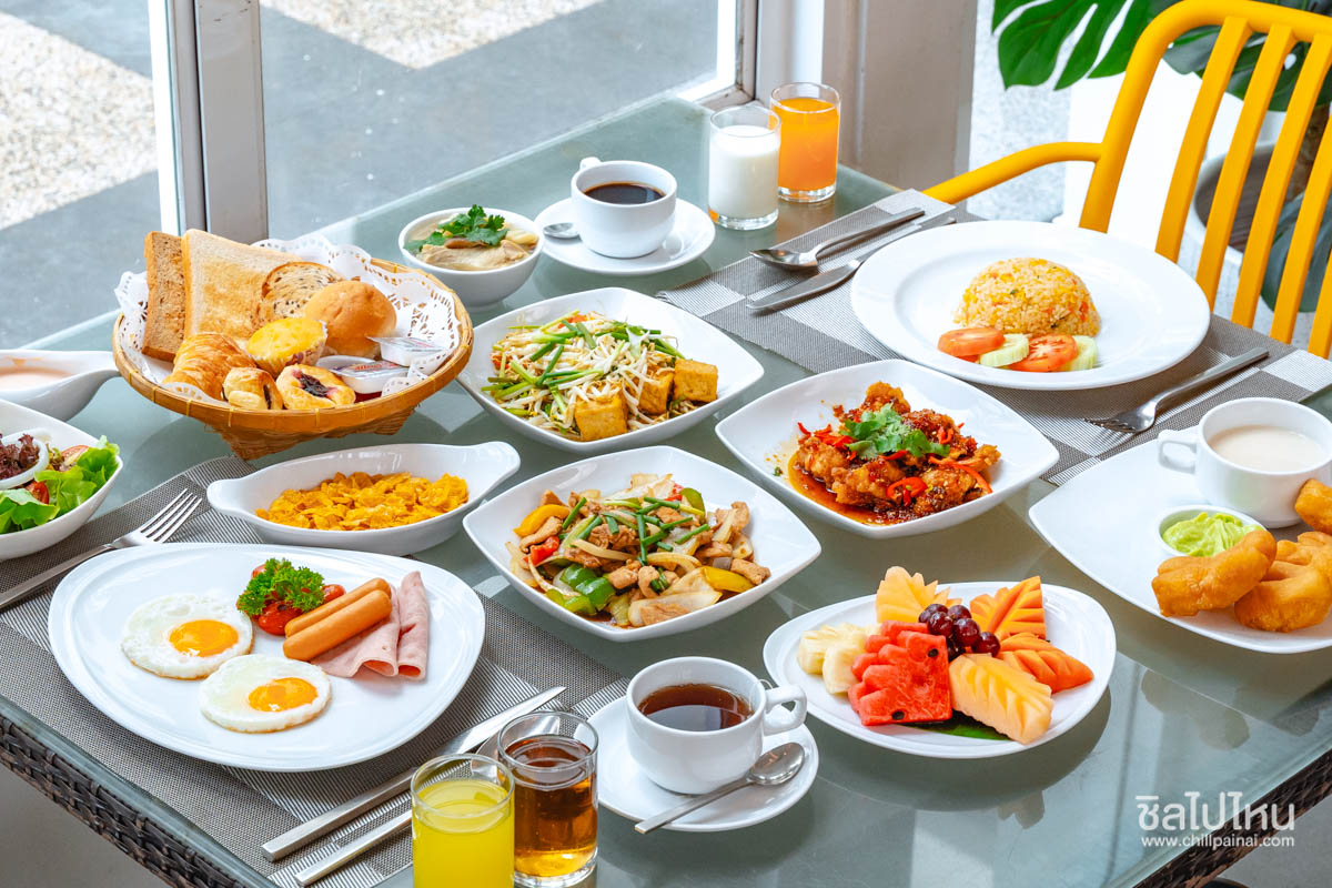 D Varee Jomtien Beach Pattaya (ดีวารี จอมเทียน บีช พัทยา) ห้อง Deluxe Oceanview 2 ท่าน, พัทยา