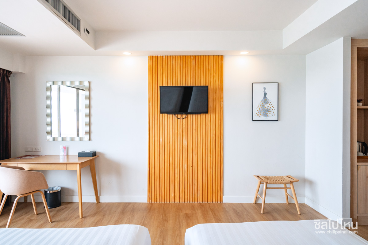D Varee Jomtien Beach Pattaya (ดีวารี จอมเทียน บีช พัทยา) ห้อง Deluxe Oceanview 2 ท่าน, พัทยา