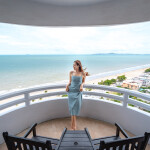 D Varee Jomtien Beach Pattaya (ดีวารี จอมเทียน บีช พัทยา) ห้อง Deluxe Oceanview 2 ท่าน, พัทยา