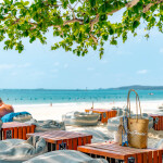 Diamond Beach Resort (ไดมอนต์ บีช รีสอร์ท) ห้อง Standard Room  2 ท่าน เกาะเสม็ด