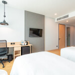 Holiday Inn & Suites Si Racha (ฮอลิเดย์ อินน์ แอนด์ สวีท ศรีราชา แหลมฉบัง) ห้อง Standard 2 ท่าน , ชลบุรี