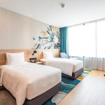 Holiday Inn & Suites Si Racha (ฮอลิเดย์ อินน์ แอนด์ สวีท ศรีราชา แหลมฉบัง) ห้อง Standard 2 ท่าน , ชลบุรี