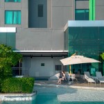 Holiday Inn and Suites Siracha Laemchabang (ฮอลิเดย์ อินน์ แอนด์ สวีท ศรีราชา แหลมฉบัง) ห้อง Standard  2 ท่าน ศรีราชา