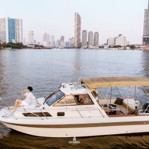 Khana Yacht Charter - เช่าเหมาเรือสปีดโบ้ท Napha Nara สำหรับ 6 ท่าน