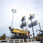 One day trip : ล่องเรือโจรสลัด Lord Black Pearl เกาะสาก-เกาะล้าน+กิจกรรม+อาหาร 1 มื้อ+รถรับส่ง , พัทยา (จอย)