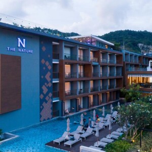 แพ็คเกจภูเก็ต 3 วัน 2 คืน พักที่ THE NATURE PHUKET +ทริปเกาะเฮ ชมพระอาทิตย์ตก โดยเรือยอร์ชคาตามาลัน+เช่ารถ48 ชม.