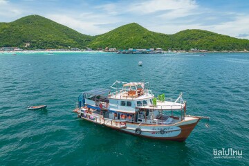 ล่องเรือประมงไทย ชมพลุ พัทยา รวมอาหารบุฟเฟต์ (จอย)