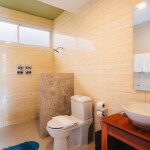 Nana Resort Kaeng Krachan (นาน่า รีสอร์ท แก่งกระจาน) ห้อง Deluxe 2 ท่าน, แก่งกระจาน