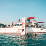 ทริปล่องเรือยอร์ชพัทยาเต็มวัน 2 เกาะ เกาะไผ่-เกาะริ้น ชมพระอาทิตย์ตก+บุฟเฟต์อาหารไทย+รถรับ-ส่ง