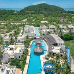 Oriental Beach Pearl Resort (โอเรียนทอล บีช เพิร์ล รีสอร์ต) ห้อง โลตัสทาวน์เฮาส์ 2 ท่าน ,ปราณบุรี