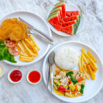 One Day Trip : ดำน้ำชมปลาการ์ตูน ถ่ายรูปใต้น้ำ แสมสาร + อาหารกลางวัน + รถรับส่งจากกรุงเทพ-พัทยา-แสมสาร