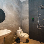 พูลวิลล่าพัทยา : DOJO POOL VILLA WITH SEAVIEW 7 ห้องนอนติดทะเล สำหรับ 15-26 ท่าน