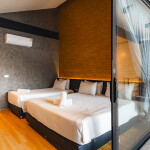 พูลวิลล่าพัทยา : DOJO POOL VILLA WITH SEAVIEW 7 ห้องนอนติดทะเล สำหรับ 15-26 ท่าน