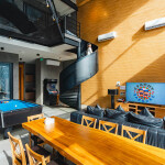 พูลวิลล่าพัทยา : DOJO POOL VILLA WITH SEAVIEW 7 ห้องนอนติดทะเล สำหรับ 15-26 ท่าน