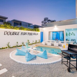 พูลวิลล่าพัทยา : Double Fun Pool villa สำหรับ 20 ท่าน