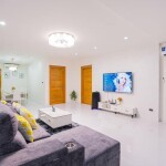 พูลวิลล่าพัทยา : Fun Beach Pool Villa สำหรับ 15 ท่าน