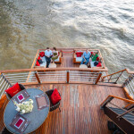 ดินเนอร์บนเรือยอร์ชล่องแม่น้ำเจ้าพระยา Pruek Cruise (จอยทริป), กรุงเทพ