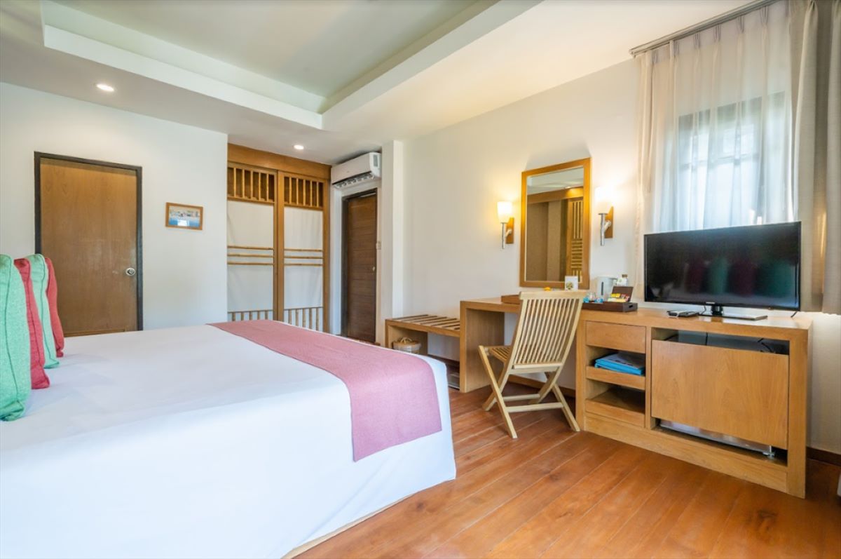 AO PRAO RESORT (อ่าวพร้าว รีสอร์ท) + เรือเร็วรับส่งไป-กลับ , เกาะเสม็ด
