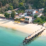 Samed Seaside Resort (เสม็ด ซีไซด์ รีสอร์ท) ห้อง เตียงใหญ่พร้อมวิวทะเล 2 ท่าน เกาะเสม็ด