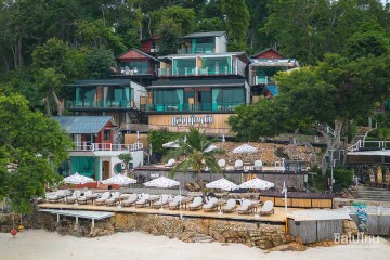 Sangthian Beach Resort Koh Samed (แสงเทียนบีชรีสอร์ท เกาะเสม็ด) ห้อง Deluxe Double 2 ท่าน เกาะเสม็ด