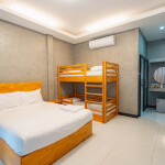 ที่พักแสมสาร บ้านแม่บังอร, สัตหีบ