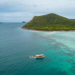 One Day Trip ล่องเรือไม้ Sea View ดำน้ำอ่าวแสมสาร เล่นน้ำ ทานอาหารซีฟู้ด ขึ้นเที่ยวบนเกาะ (เหมาลำ6-12ท่าน)