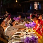สุริยันจันทรา : แพ็คเกจจอยทริป ล่องเรือไม้โบราณ ดินเนอร์ชมการแสดงที่ร้านสุริยันจันทรา