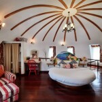 Swiss Valley Hip Resort (สวิส วัลเลย์ ฮิพ รีสอร์ต) ห้อง Deluxe Suite villa 2 ท่าน, สวนผึ้ง ราชบุรี