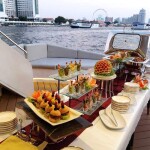 The Legacy Yacht ล่องแม่น้ำเจ้าพระยา · เหมาลำแบบส่วนตัว · บุฟเฟต์อาหารไทย