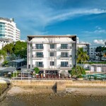 The Loft Seaside Sriracha Hotel (เดอะลอฟต์ ซีไซด์ ศรีราชา) ห้อง Superior Seaview 2 ท่าน ศรีราชา