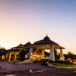 The Nouveau Chumphon Beach Resort & Golf ห้อง Superior Garden Side 2 ท่าน ชุมพร