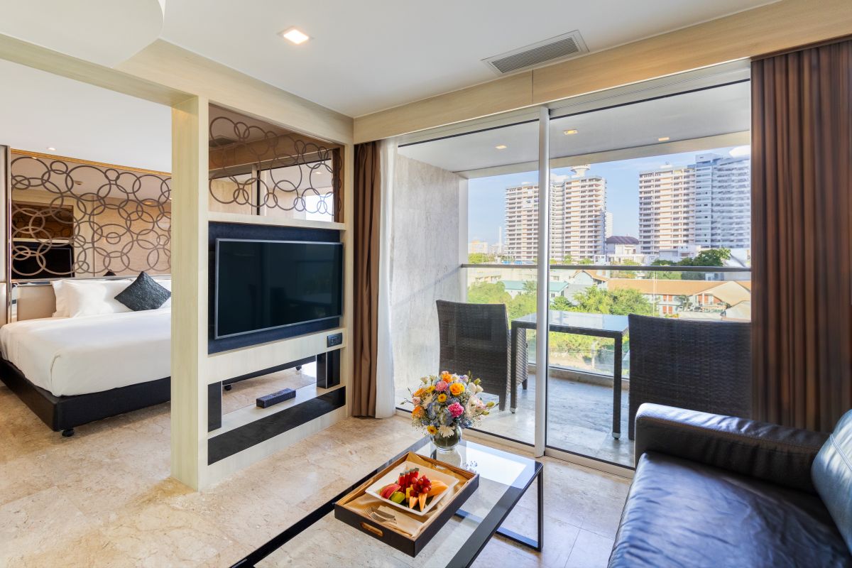 The Sanctuary Resort Pattaya (เดอะ แซงชัวรี่ รีสอร์ท พัทยา, บีดับเบิลยู ซิกเนเจอร์ คอลเลคชั่น) ห้อง Junior Suite 2 ท่าน, พัทยา