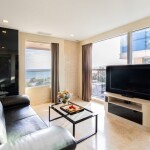 The Sanctuary Resort Pattaya (เดอะ แซงชัวรี่ รีสอร์ท พัทยา, บี ดับเบิลยู คอลเลคชั่น) ห้อง Premium Junior Suite 2 ท่าน , พัทยา