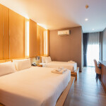 Together Resort (ทูเก็ตเตอร์ รีสอร์ท) ห้อง Deluxe Mountain View 2 ท่าน , แก่งกระจาน