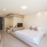 Worawee resort and spa (วรวีร์ รีสอร์ท แอนด์ สปา) บ้านริมทาง (ห้องเตียวเดี่ยว) 2 ท่าน , แก่งกระจาน
