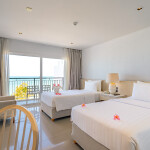 Worita Cove Hotel (โรงแรม วรริตา โคฟ) ห้อง Superior Seaview 2 ท่าน พัทยา