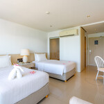 Worita Cove Hotel (โรงแรม วรริตา โคฟ) ห้อง Superior Seaview 2 ท่าน พัทยา