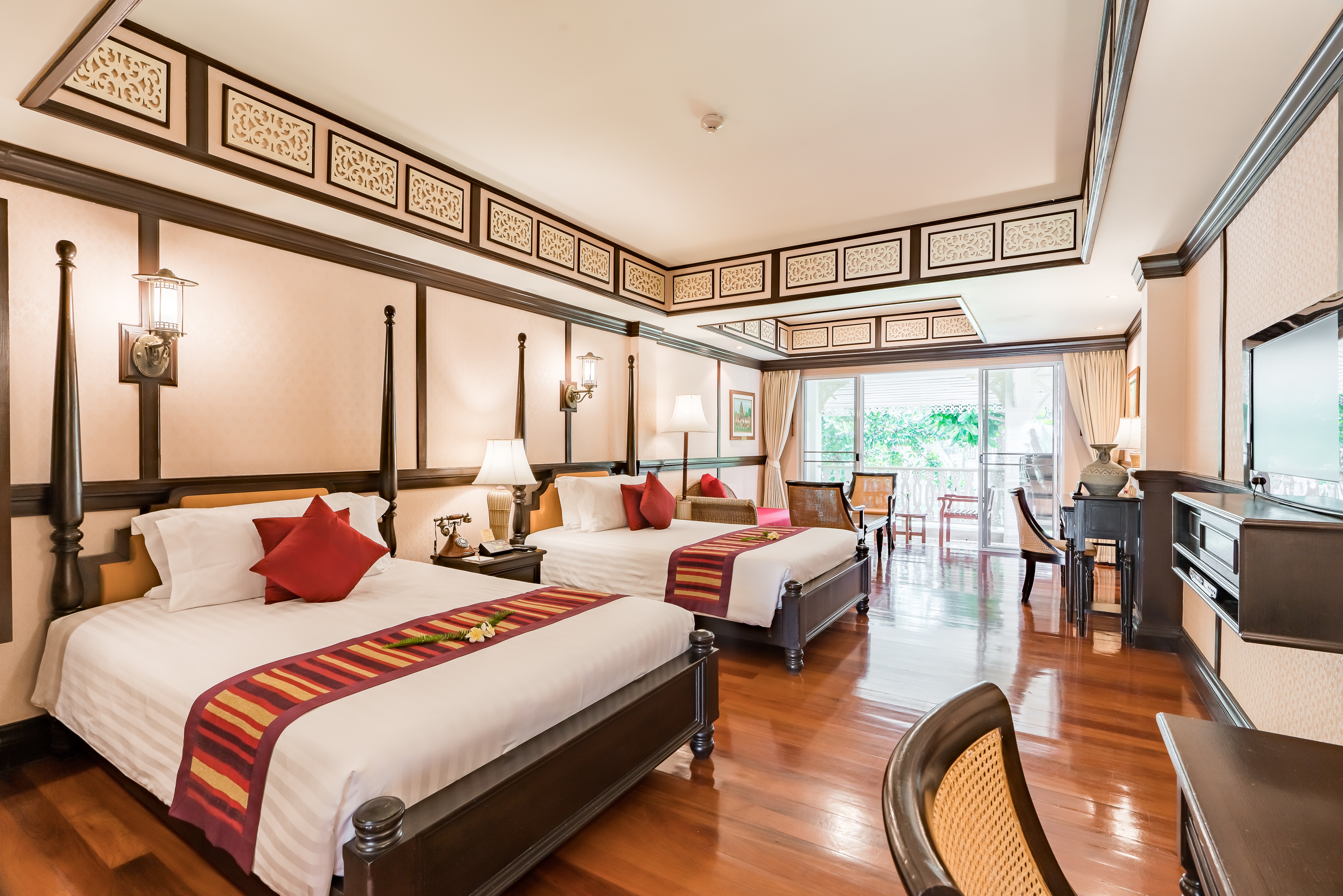 Wora Bura Huahin Resort and Spa (วรบุระ หัวหิน รีสอร์ท แอนด์ สปา) ห้อง Grand Deluxe Room , 2 ท่าน , หัวหิน