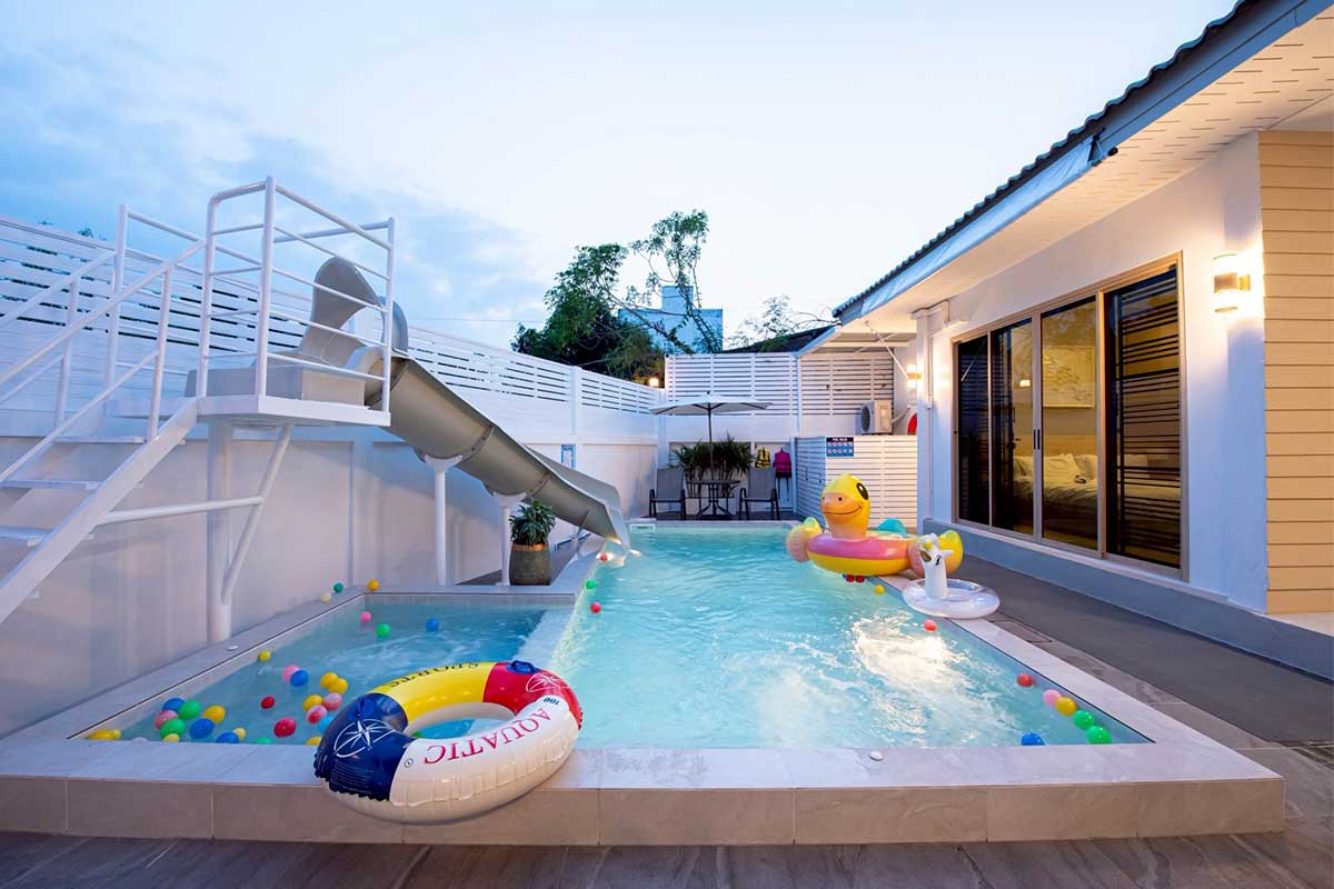 พูลวิลล่าระยอง : Apple Club Pool Villa Rayong สำหรับ 9 ท่าน