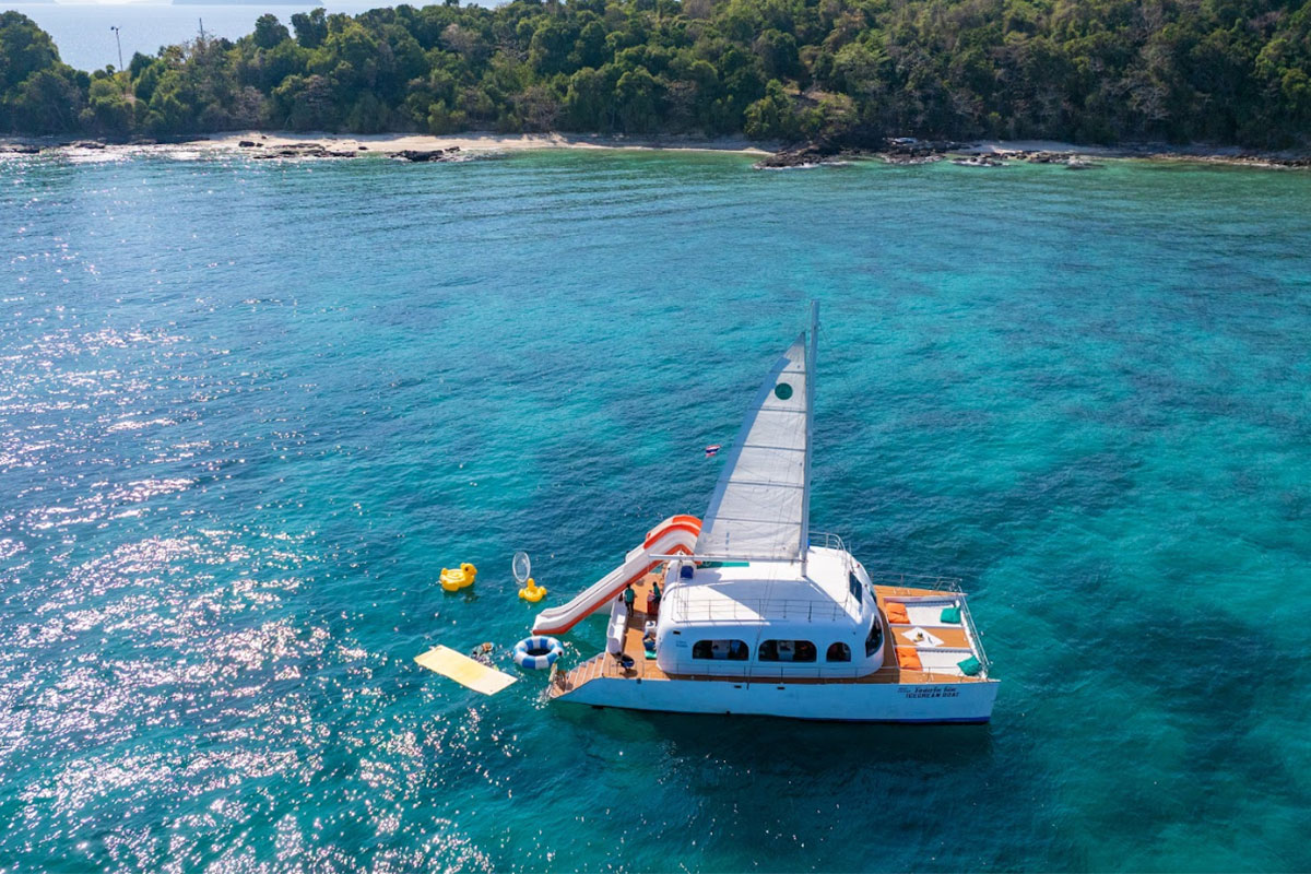 ทัวร์เกาะไข่-เกาะไม้ท่อน ล่องเรือ ICE CREM YACHT · จอยทัวร์ · ภูเก็ต